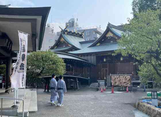 1参集殿前消去.jpg