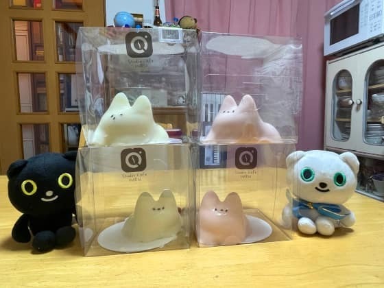 猫プリン勢揃いとマスコット.jpg